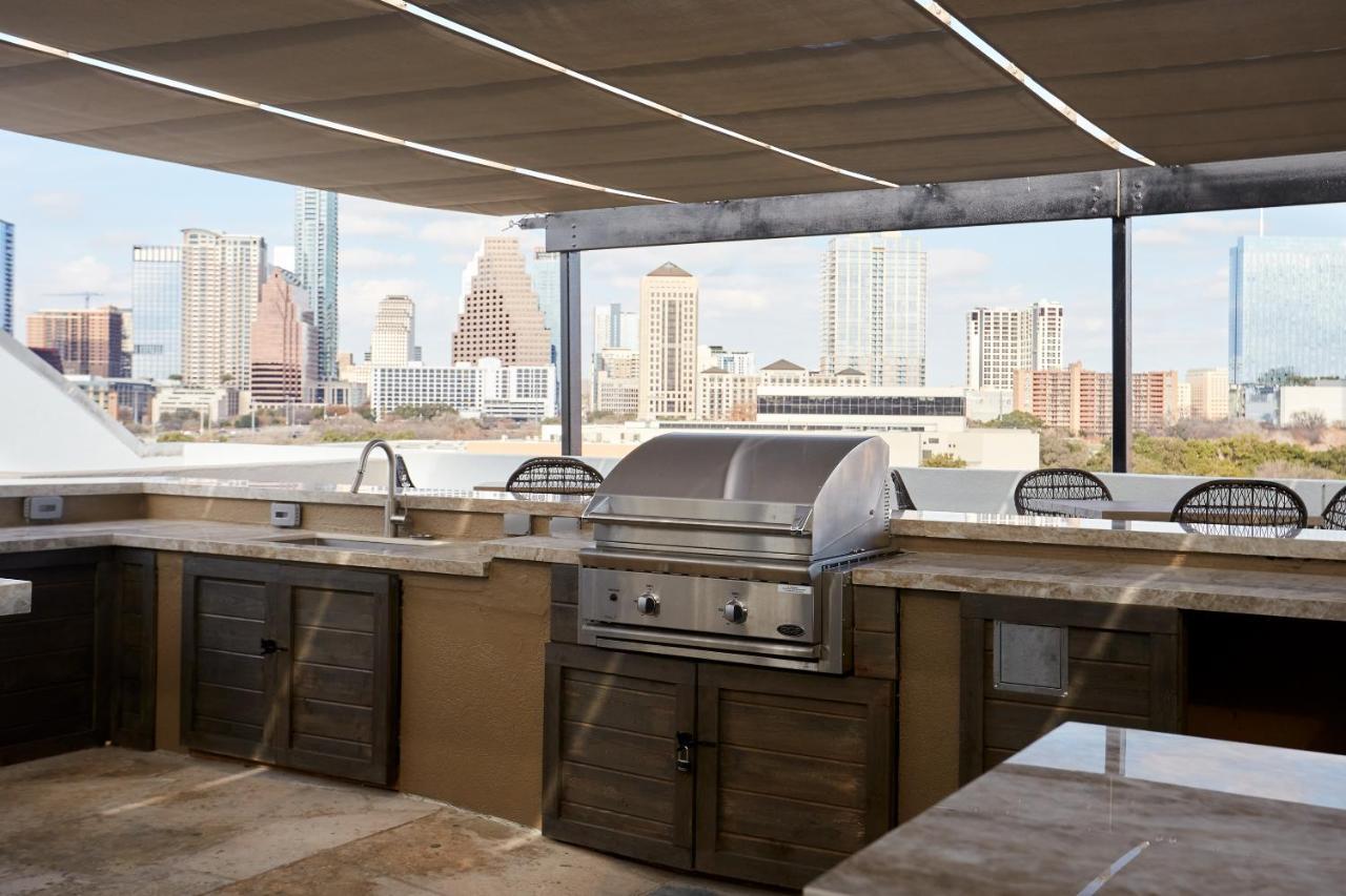 Sonder At Crescent Aparthotel Austin Exterior photo